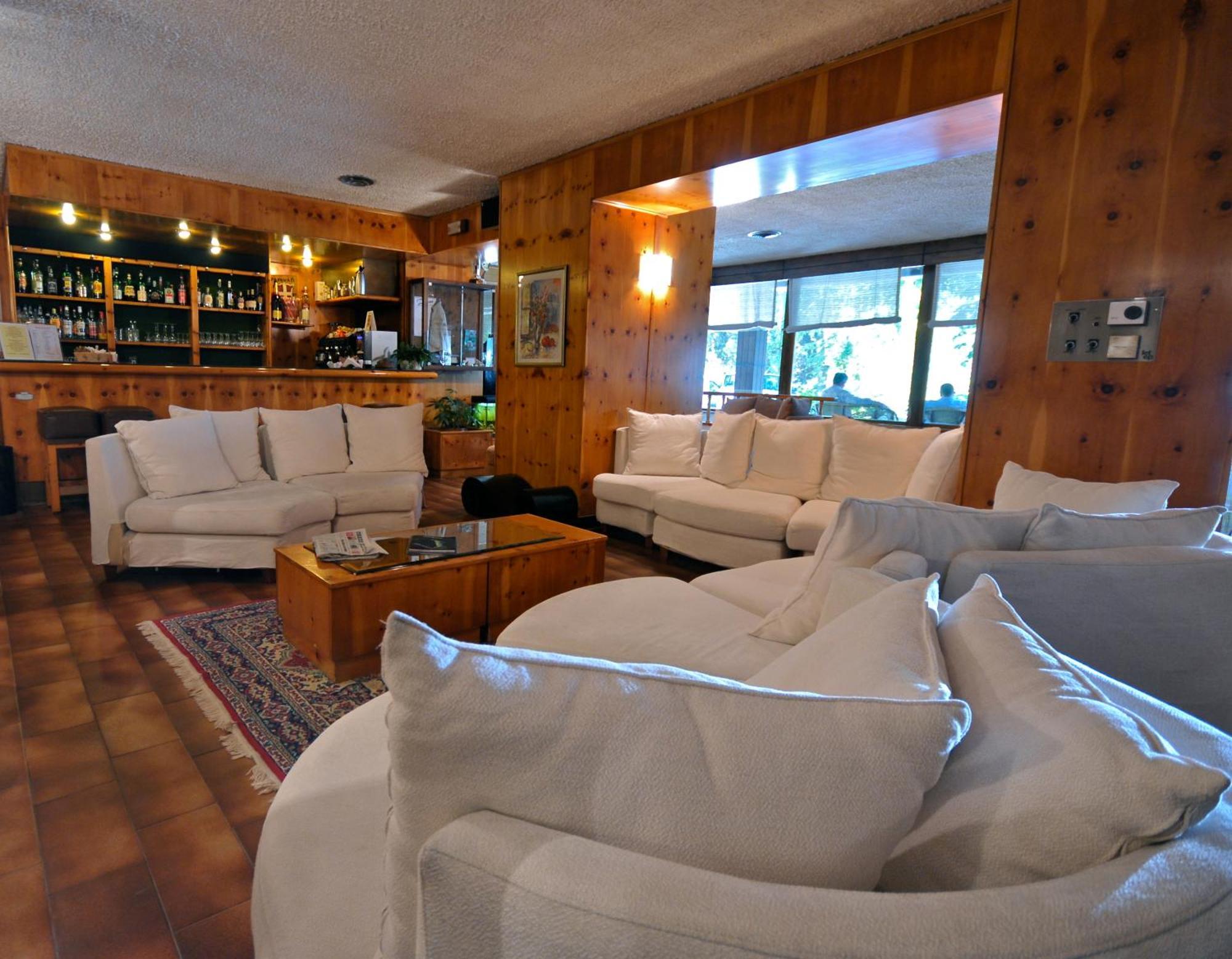 Hotel Nazionale Bormio Buitenkant foto