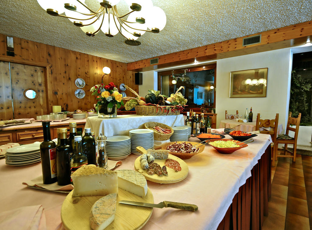 Hotel Nazionale Bormio Buitenkant foto