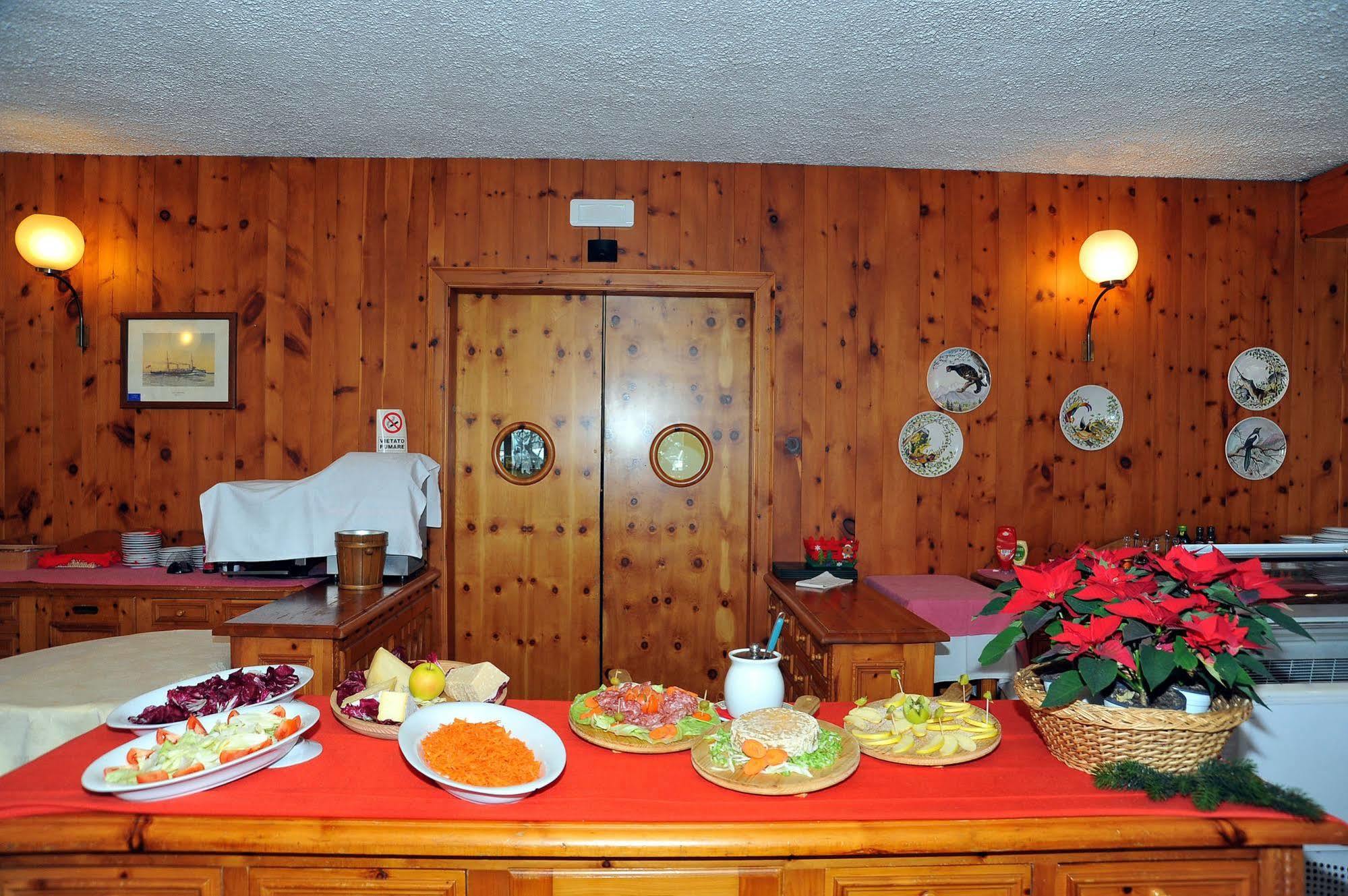 Hotel Nazionale Bormio Buitenkant foto
