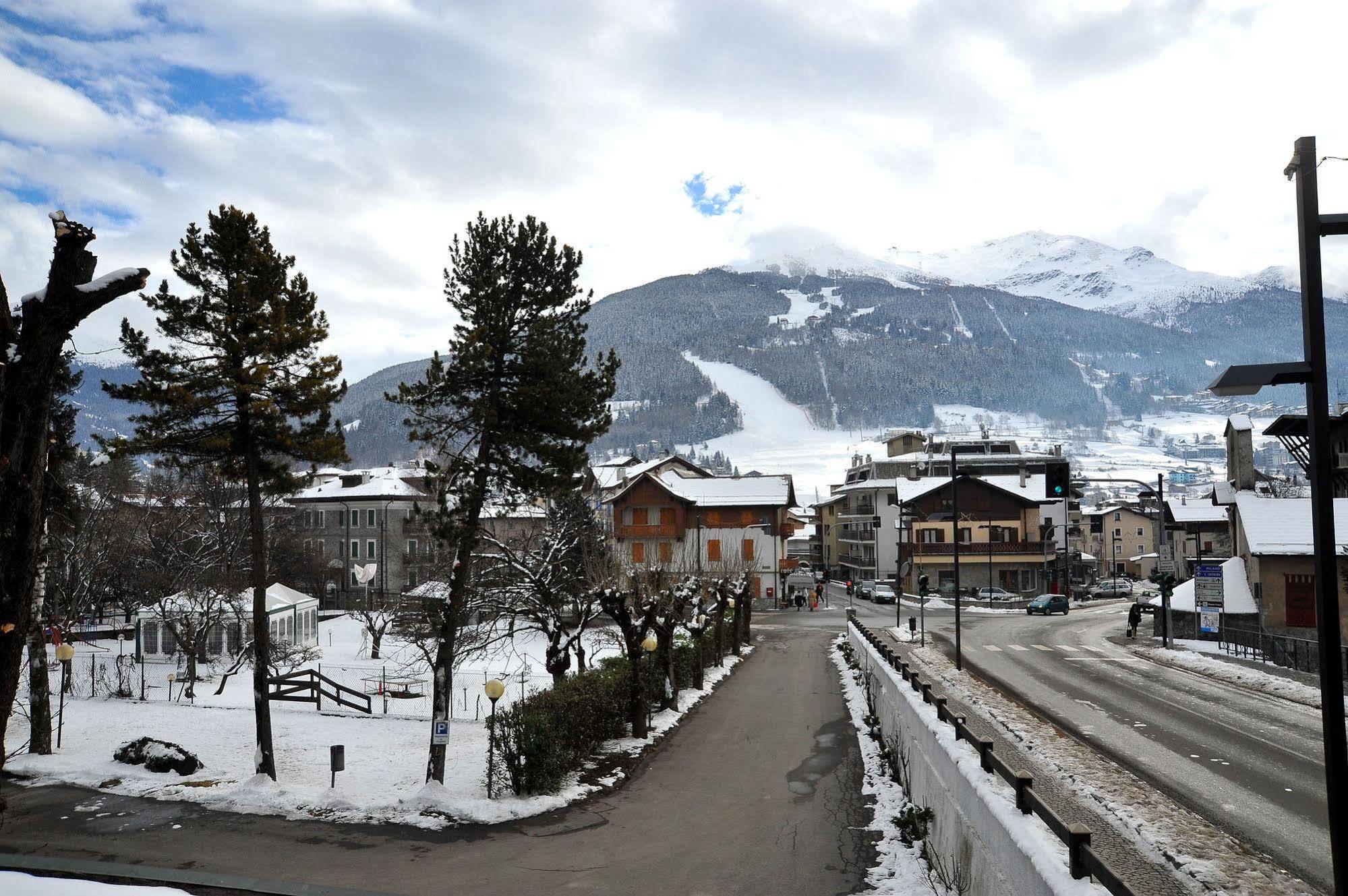 Hotel Nazionale Bormio Buitenkant foto
